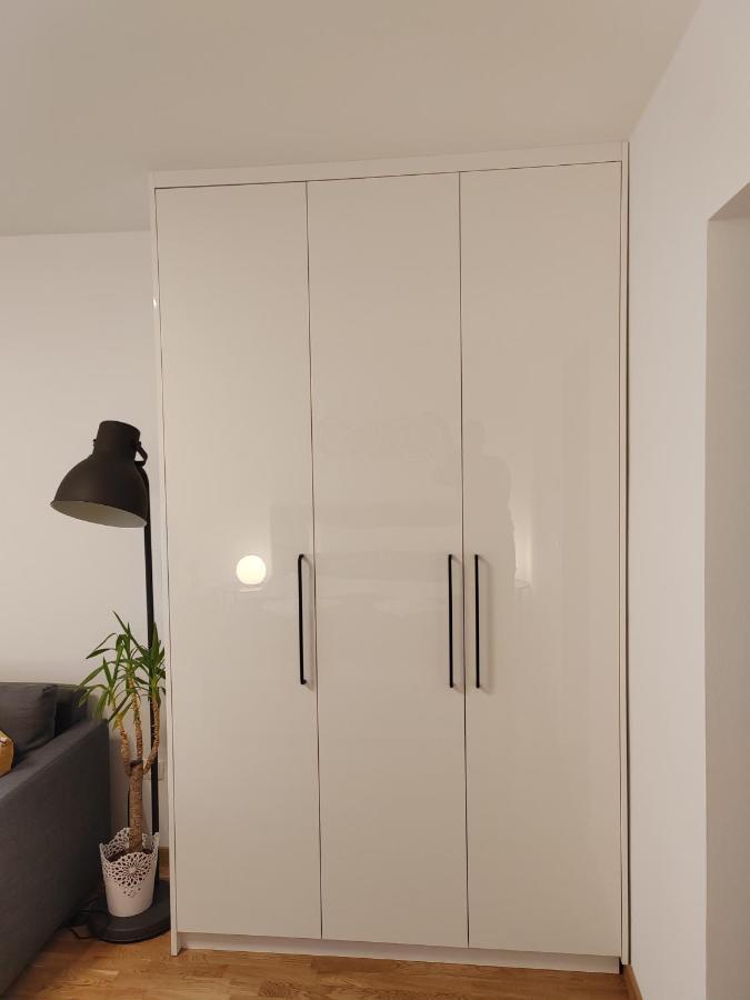 S15 Studio Apartment Free Parking Zagreb Buitenkant foto