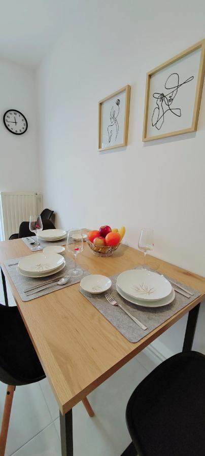S15 Studio Apartment Free Parking Zagreb Buitenkant foto