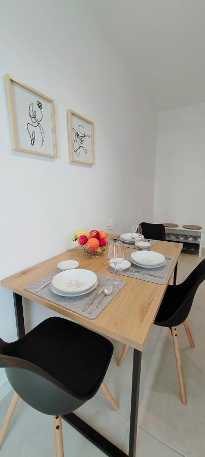 S15 Studio Apartment Free Parking Zagreb Buitenkant foto