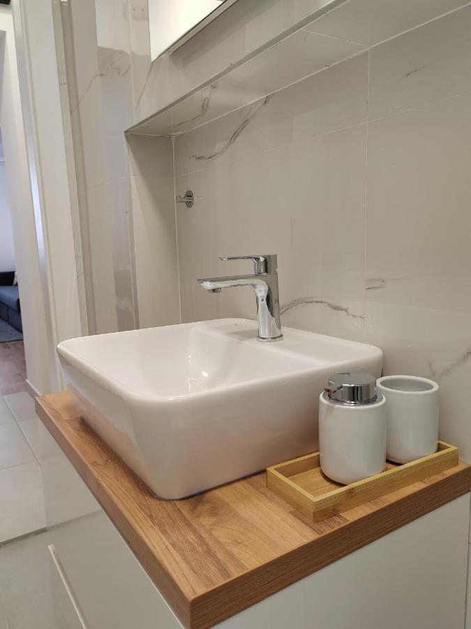 S15 Studio Apartment Free Parking Zagreb Buitenkant foto
