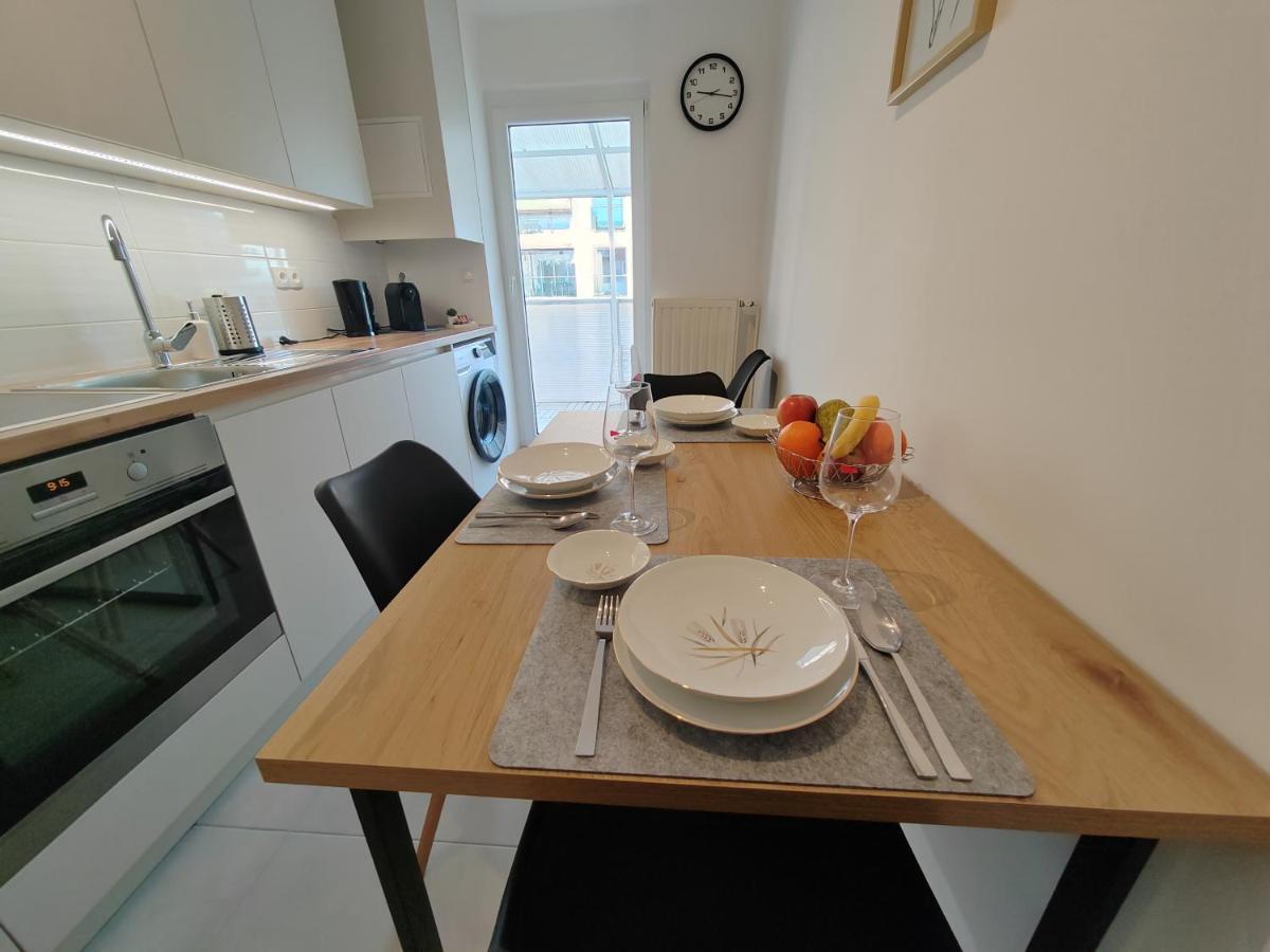 S15 Studio Apartment Free Parking Zagreb Buitenkant foto