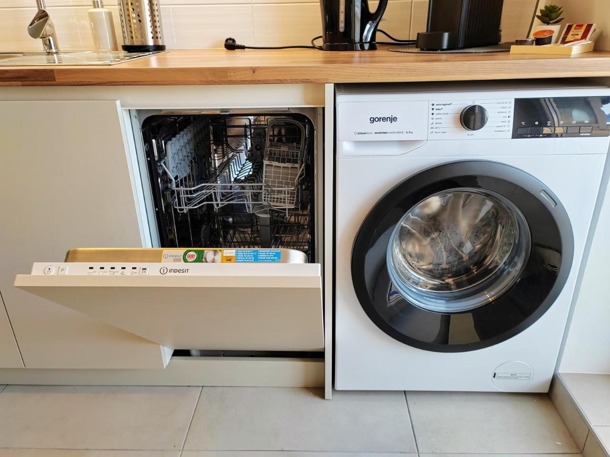 S15 Studio Apartment Free Parking Zagreb Buitenkant foto