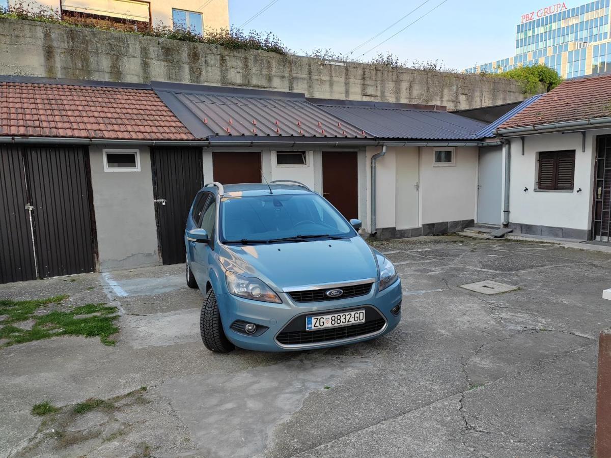 S15 Studio Apartment Free Parking Zagreb Buitenkant foto